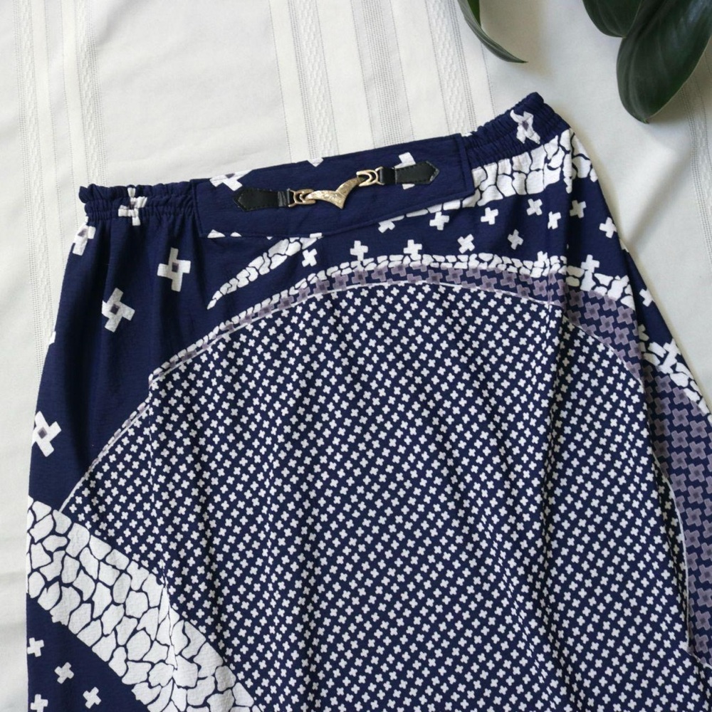 Blue patchwork patterned skirt - image 4